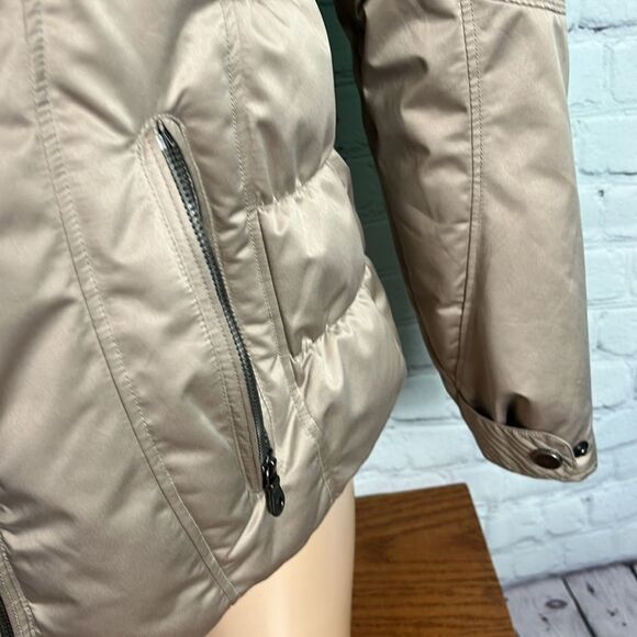 Obermeyer Leighton Champagne or gold full zip winter/ski jacket size 6 - Picture 9 of 16